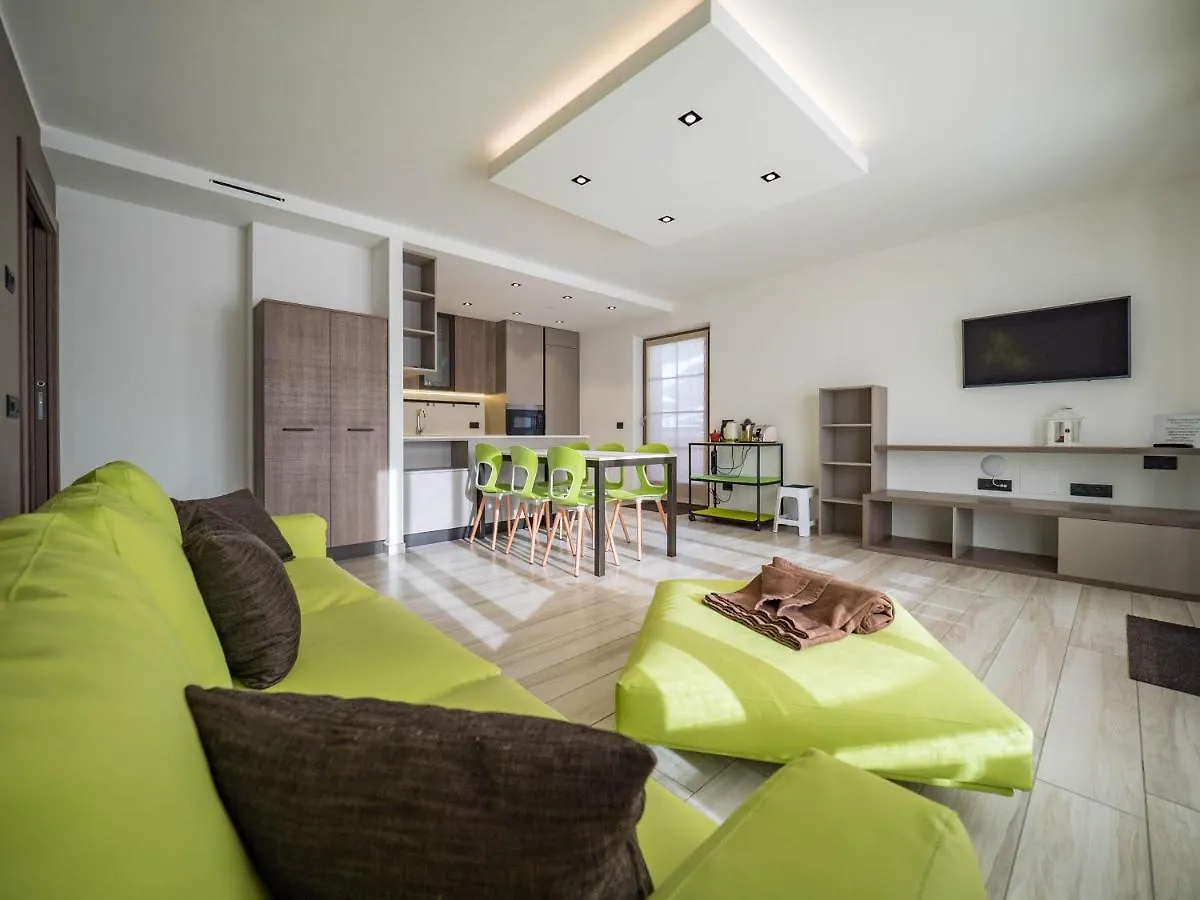 Chalet 4 Stagioni Villa Livigno 0*,  Italy